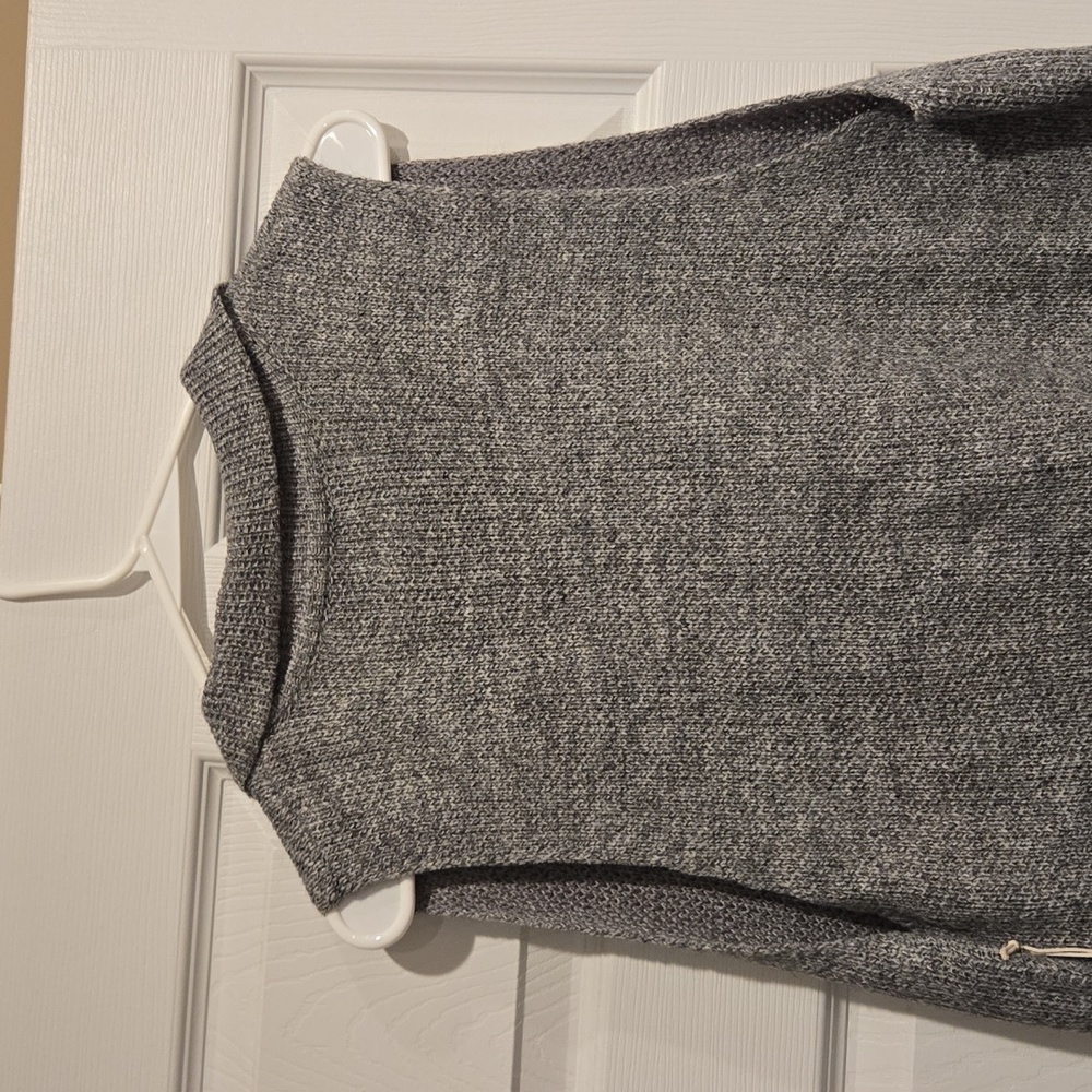 Active Badus Usa Grey Sleeveless Long Vest NWT